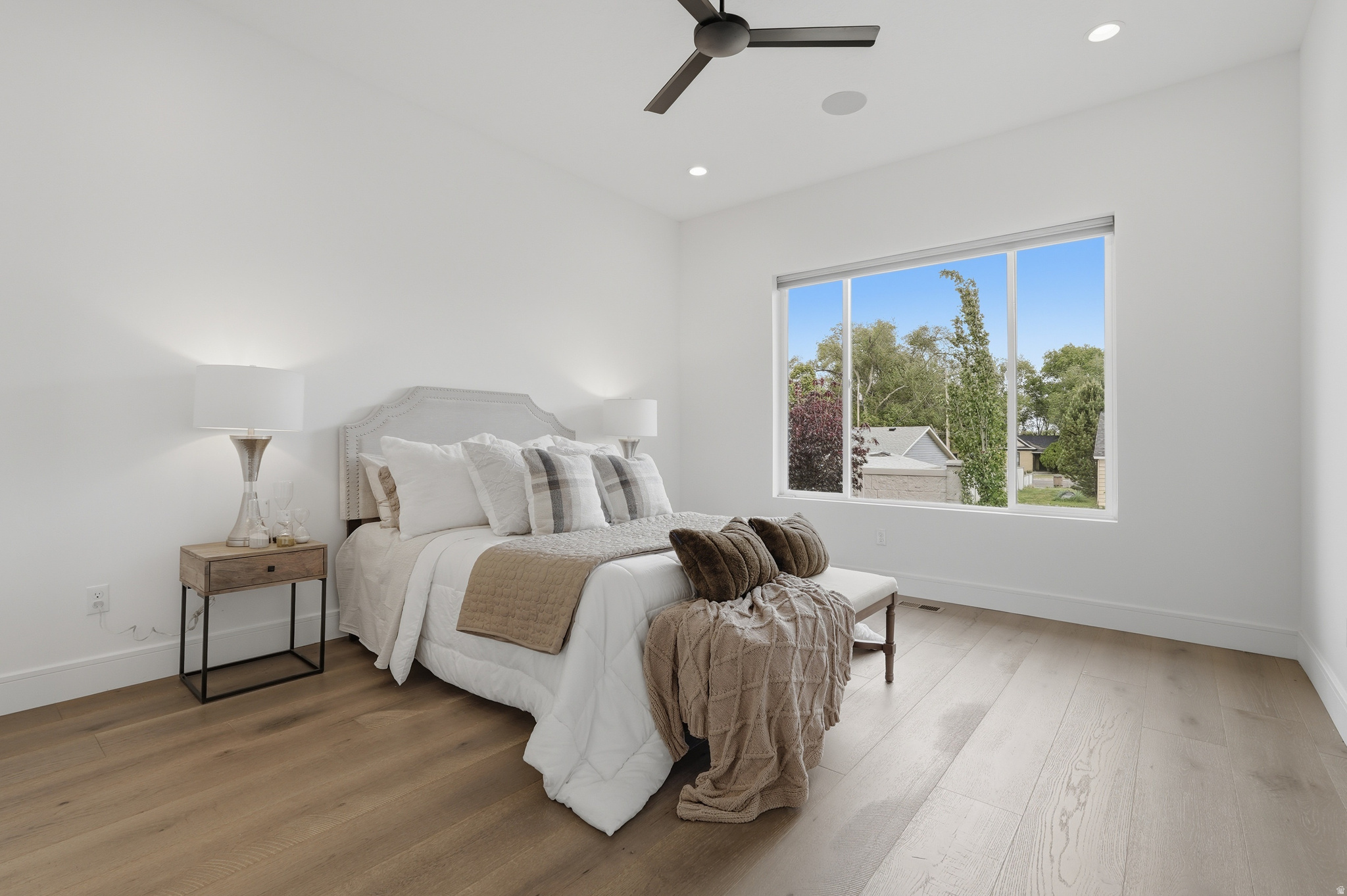 6TH STREET COTTAGES - Residential