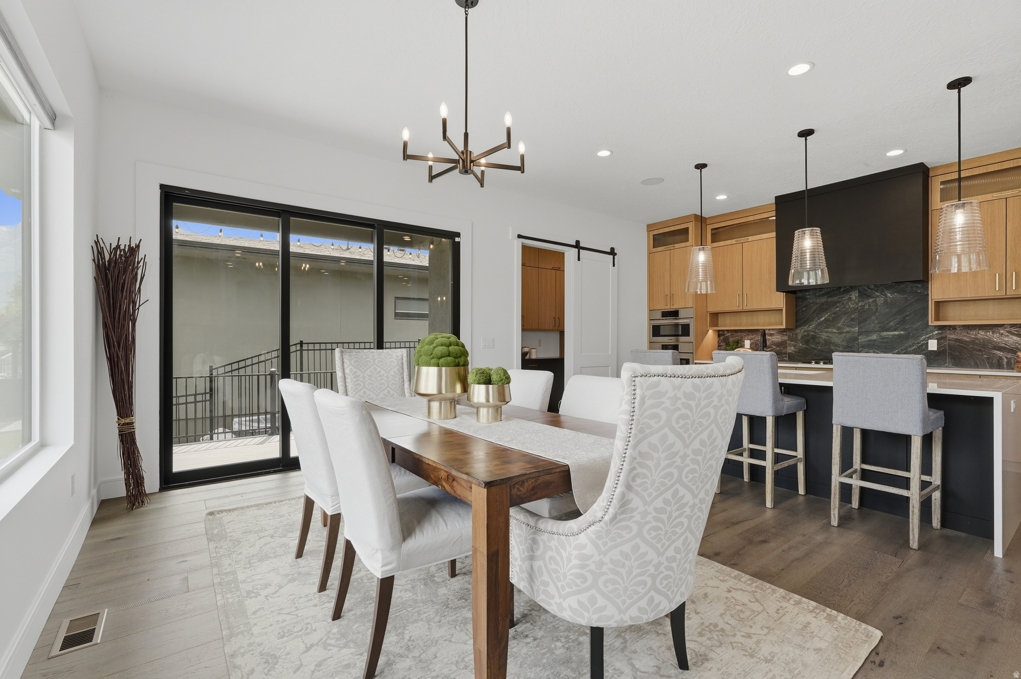 6TH STREET COTTAGES - Residential