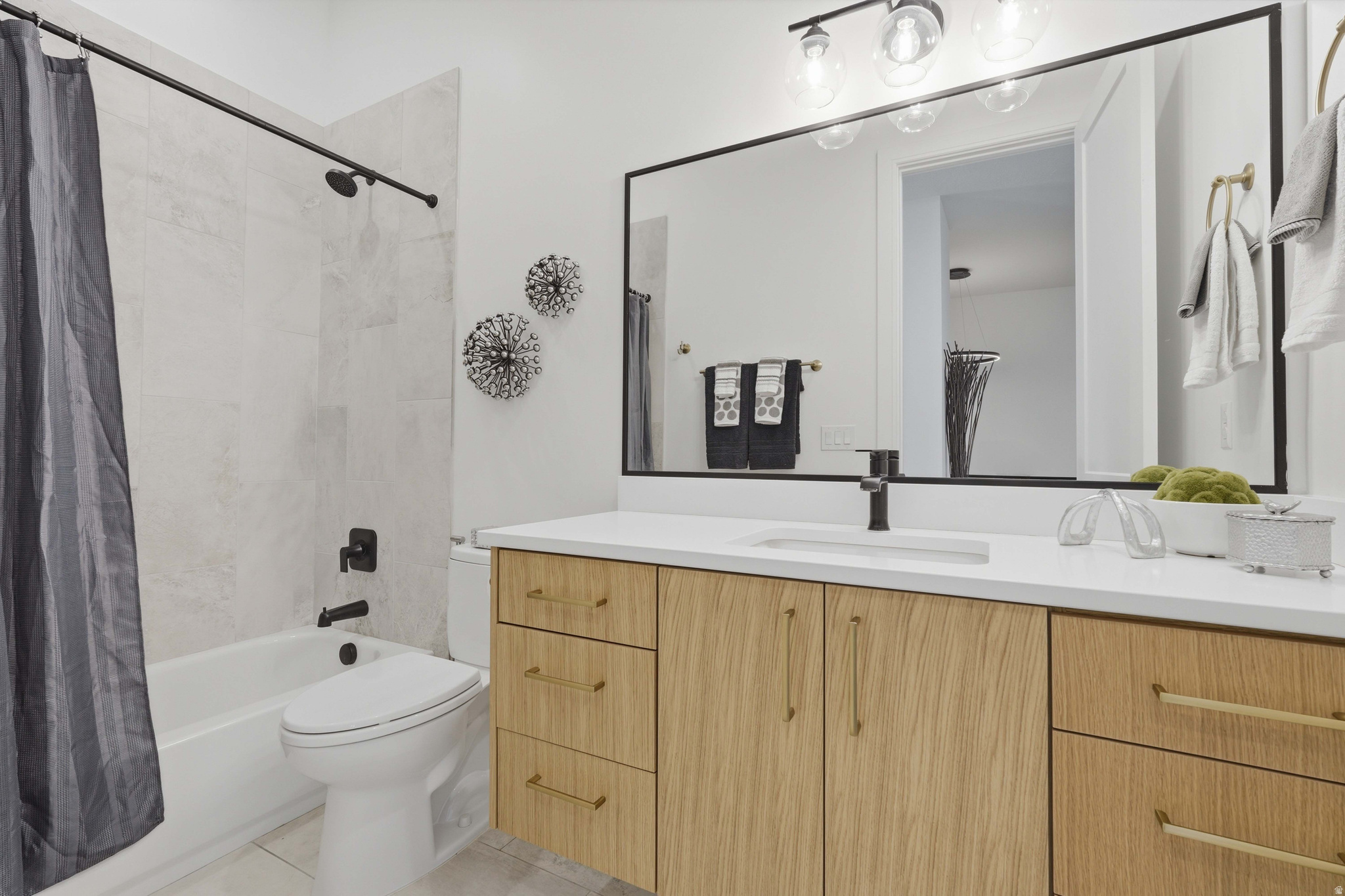 6TH STREET COTTAGES - Residential