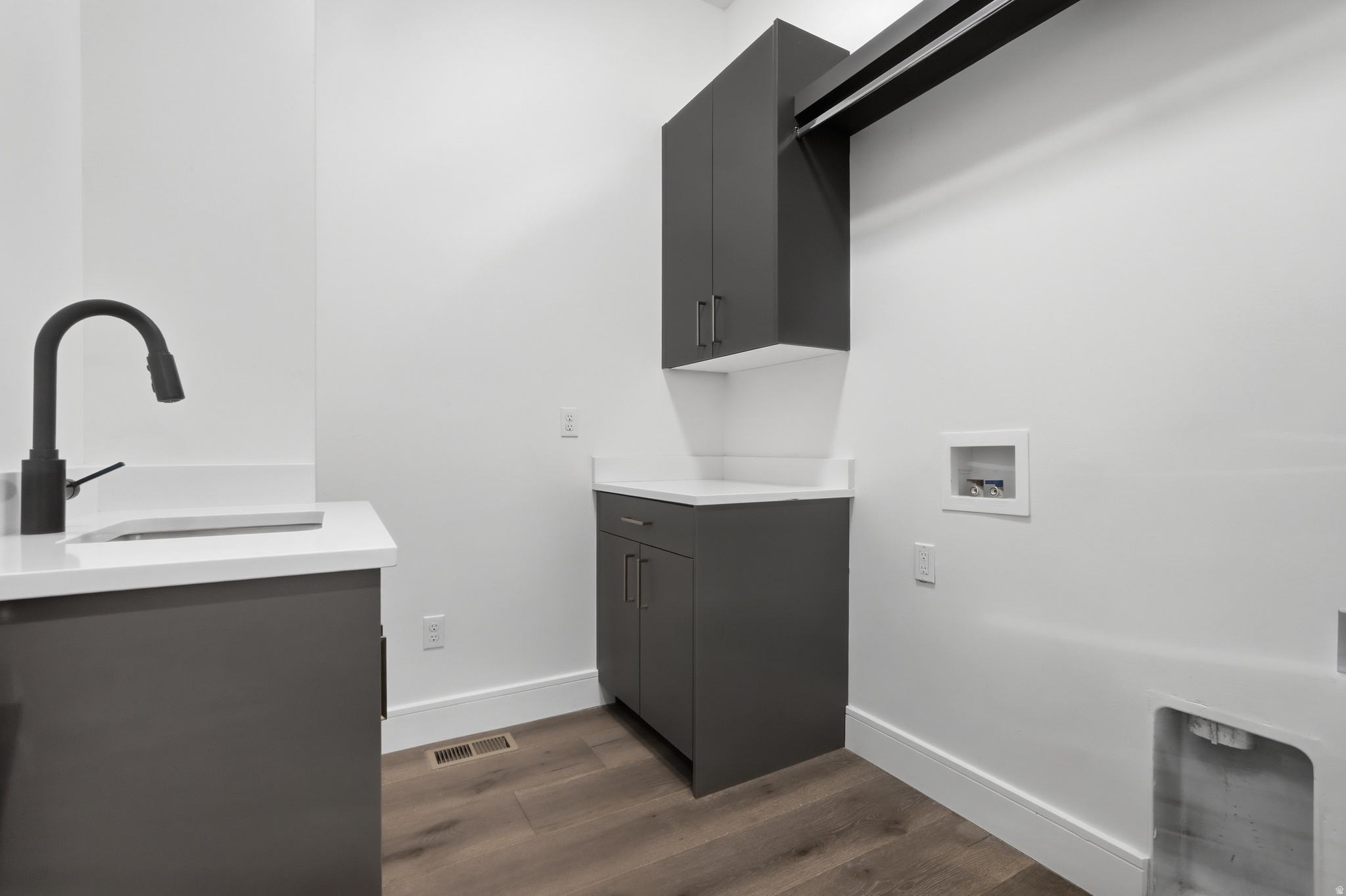 6TH STREET COTTAGES - Residential