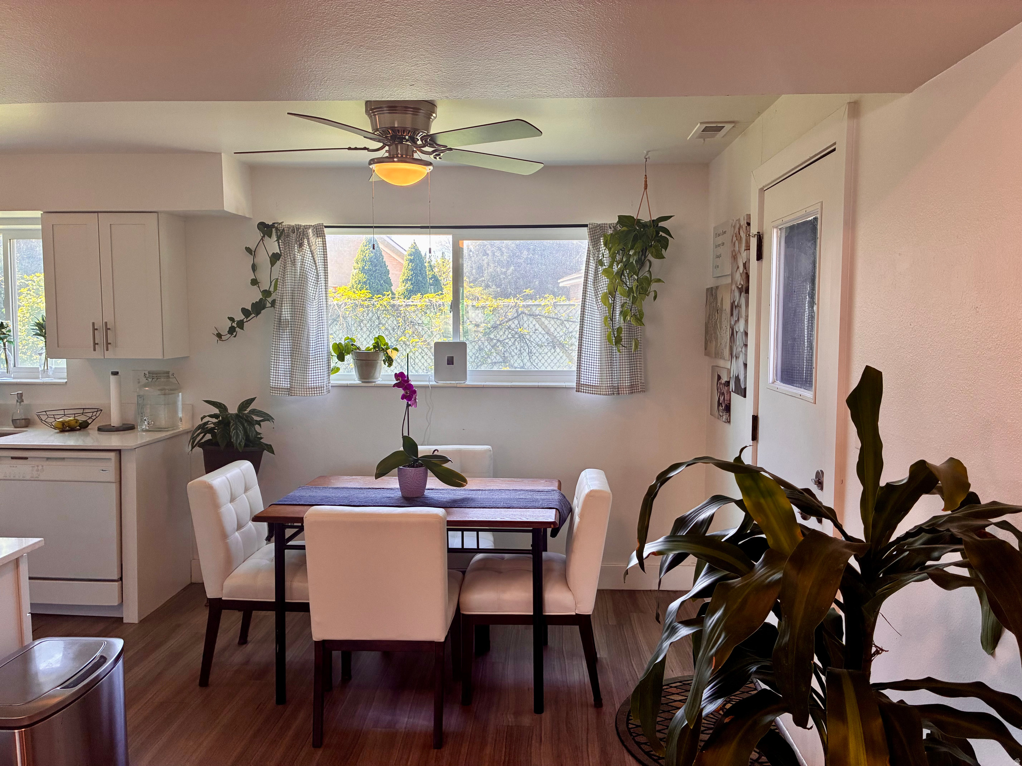 HIDDENCREEK - Residential