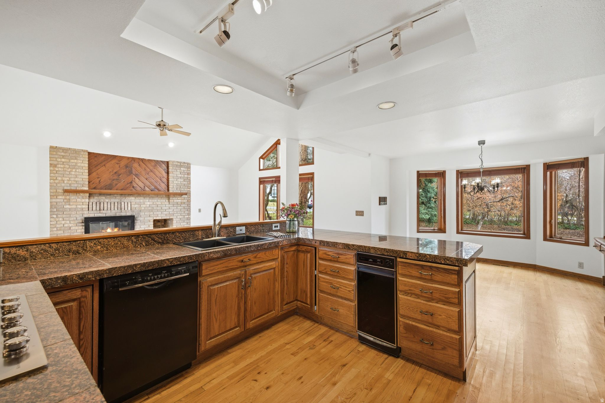 PEPPERWOOD - Residential