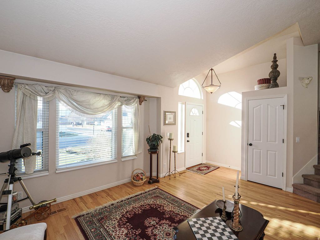 Photo of 11544 S OLIVE BERRY LN E, Draper, UT 84020 (MLS # 2143078)