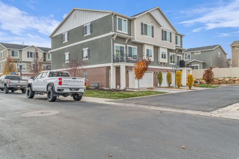 Tiny photo for 5403 W MOUNT LYELL PL, Herriman, UT 84096 (MLS # 2125591)