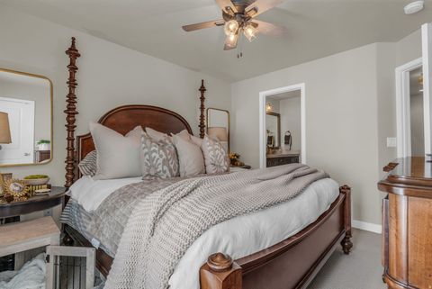 Tiny photo for 5403 W MOUNT LYELL PL, Herriman, UT 84096 (MLS # 2125591)