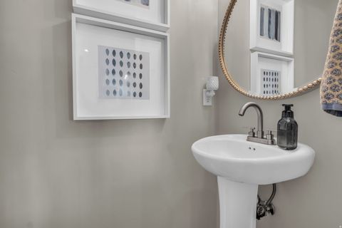 Tiny photo for 5403 W MOUNT LYELL PL, Herriman, UT 84096 (MLS # 2125591)