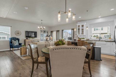 Tiny photo for 5403 W MOUNT LYELL PL, Herriman, UT 84096 (MLS # 2125591)