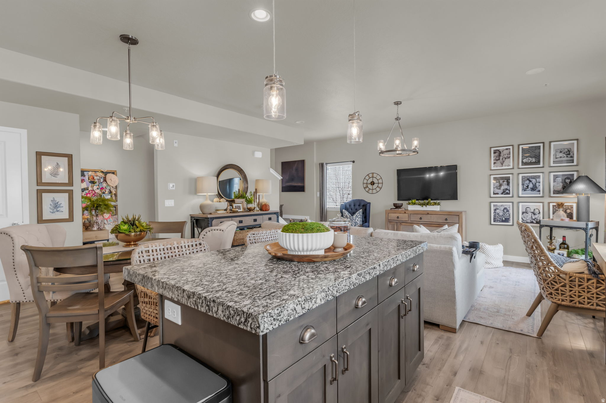 YOSEMITE PARK LOFTS - Residential