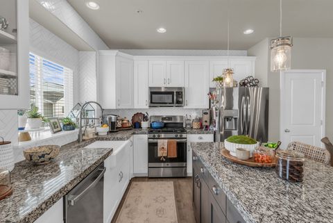 Tiny photo for 5403 W MOUNT LYELL PL, Herriman, UT 84096 (MLS # 2125591)