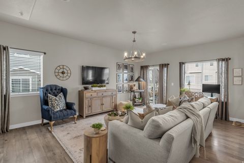 Tiny photo for 5403 W MOUNT LYELL PL, Herriman, UT 84096 (MLS # 2125591)