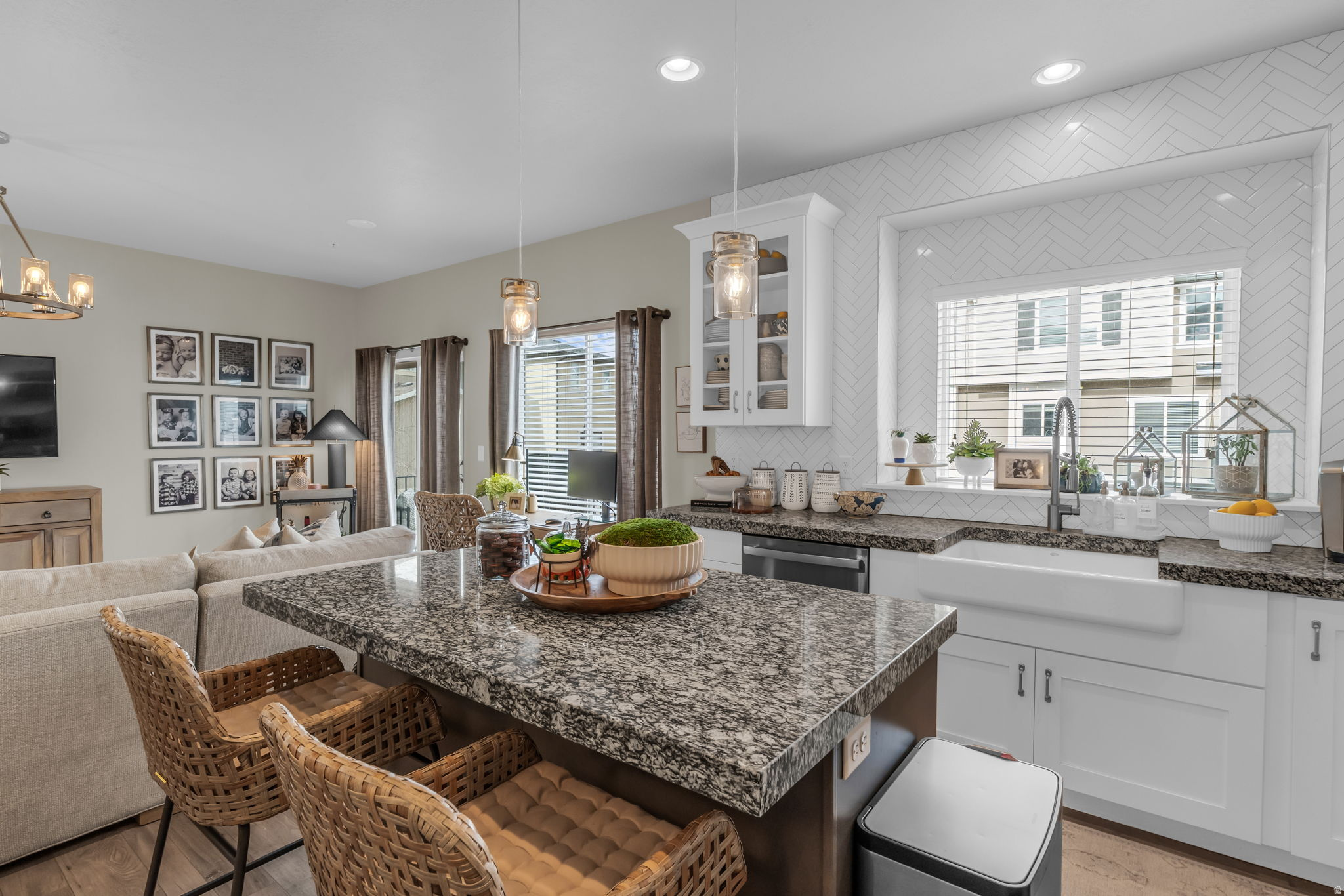 YOSEMITE PARK LOFTS - Residential