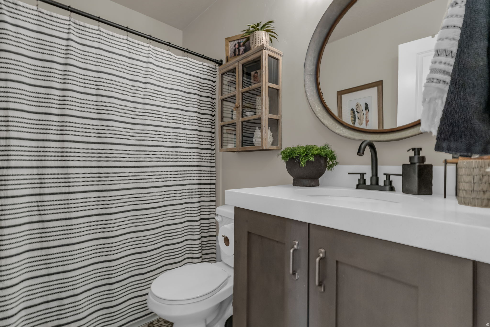 YOSEMITE PARK LOFTS - Residential