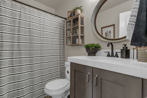 Tiny photo for 5403 W MOUNT LYELL PL, Herriman, UT 84096 (MLS # 2125591)