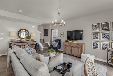 Tiny photo for 5403 W MOUNT LYELL PL, Herriman, UT 84096 (MLS # 2125591)