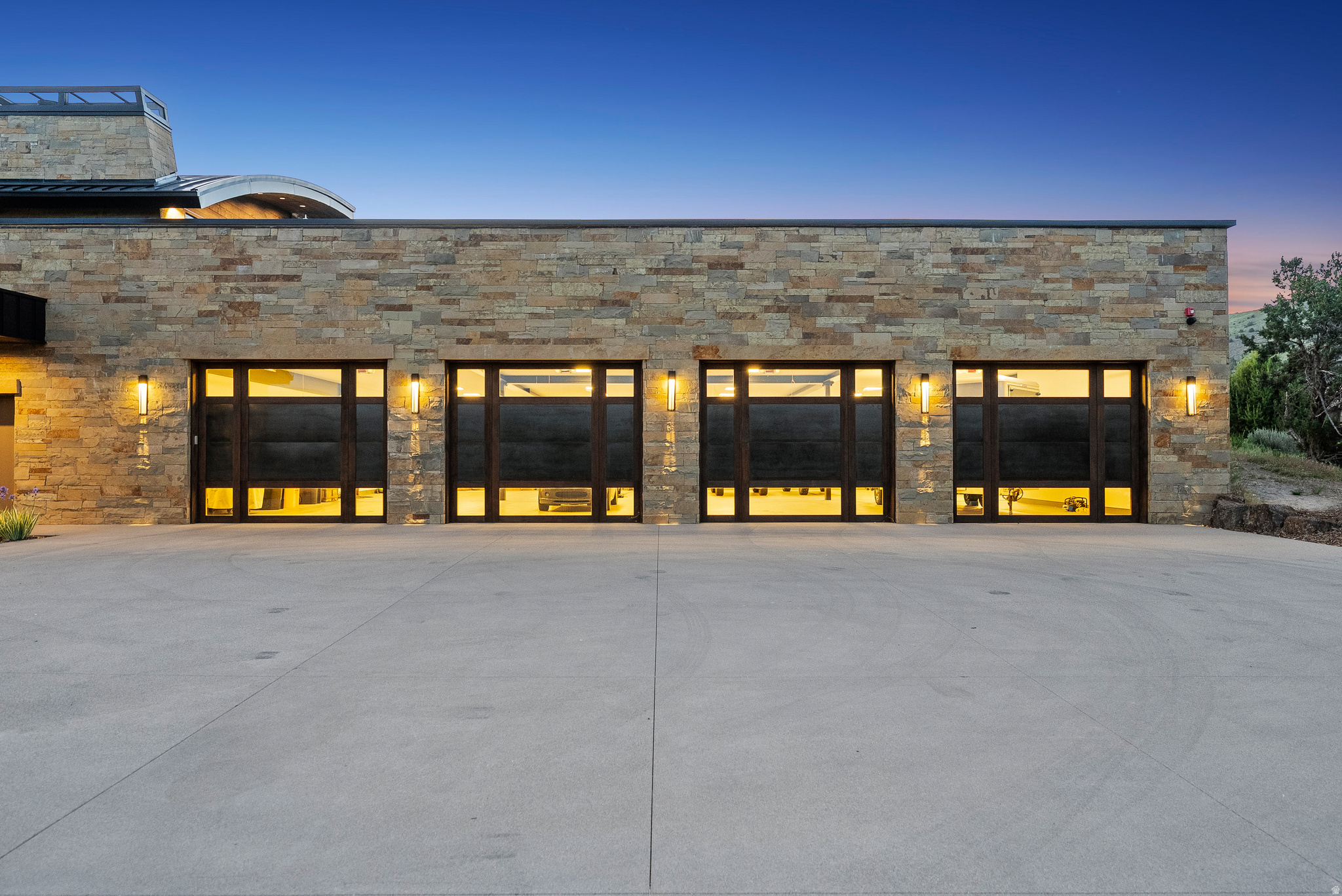 RED LEDGES - Residential