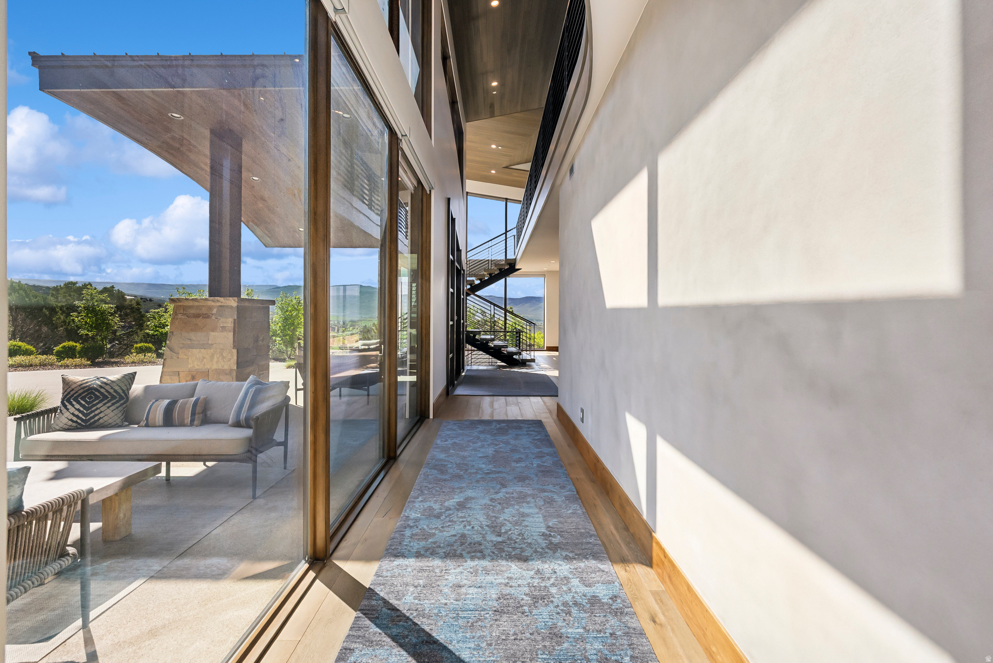 RED LEDGES - Residential