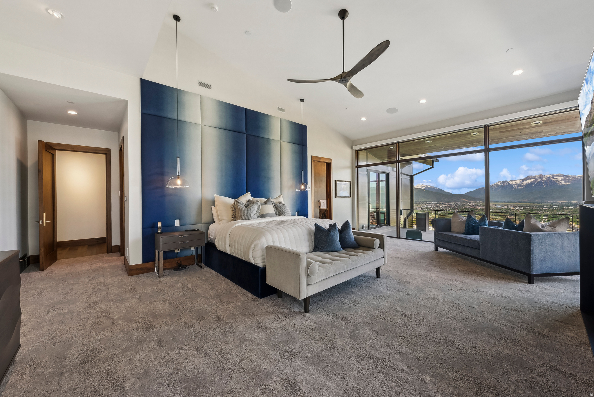 RED LEDGES - Residential