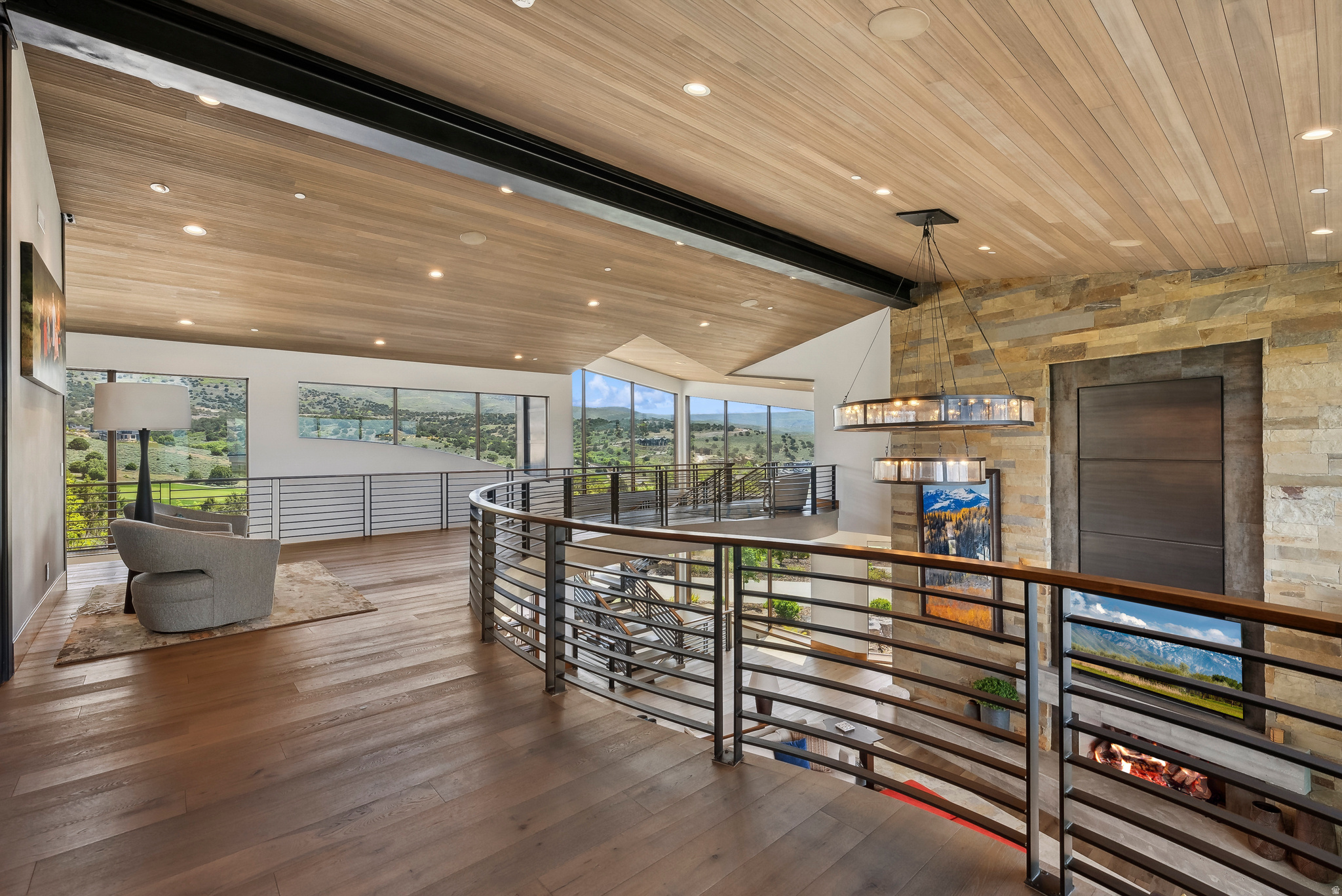 RED LEDGES - Residential