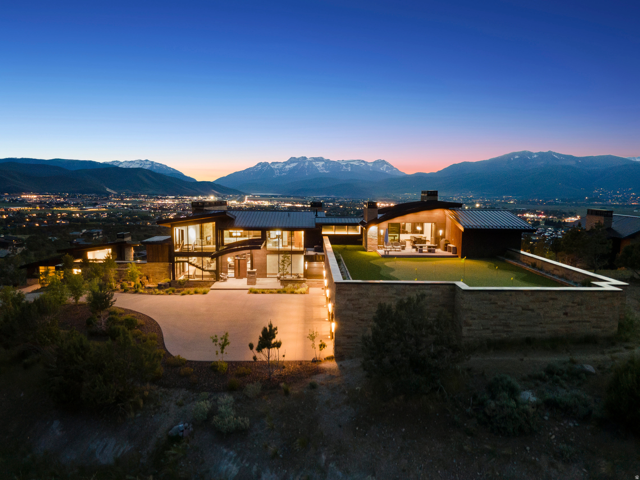 RED LEDGES - Residential