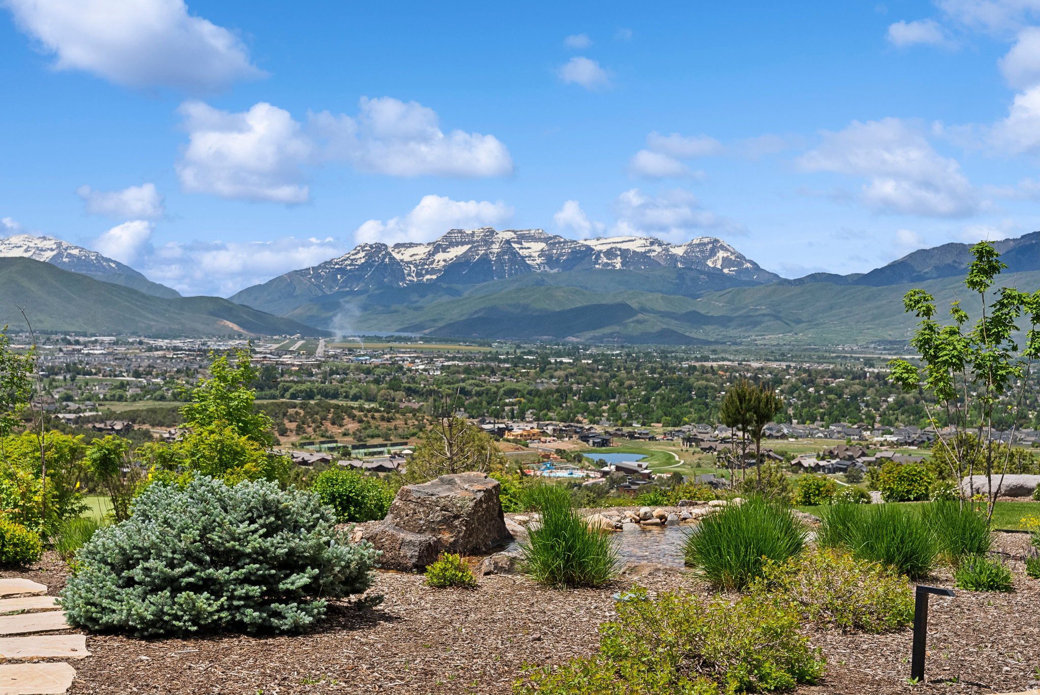 RED LEDGES - Residential