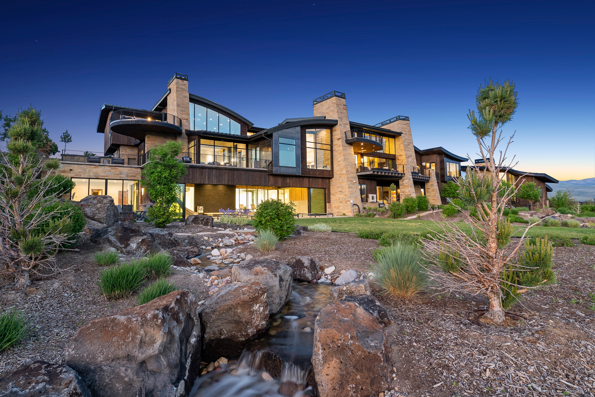 RED LEDGES - Residential