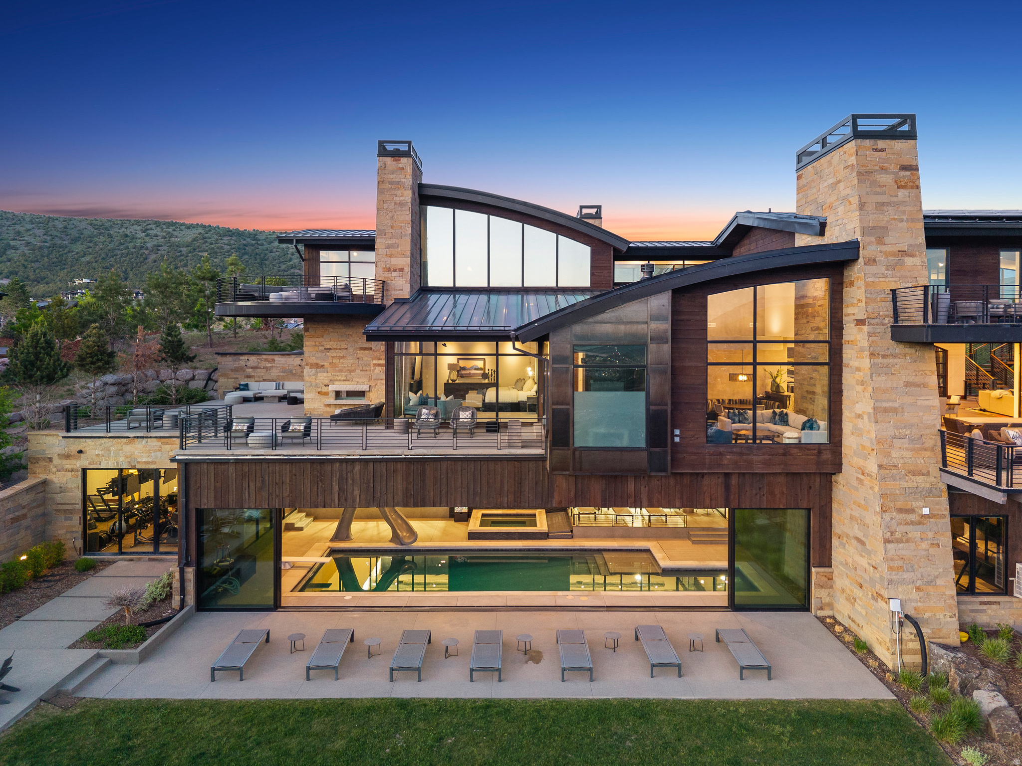 RED LEDGES - Residential