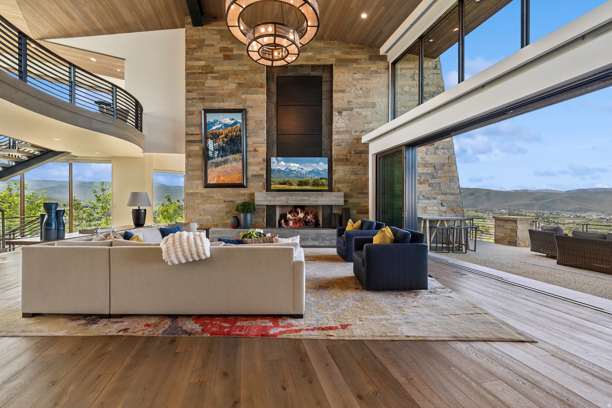 RED LEDGES - Residential