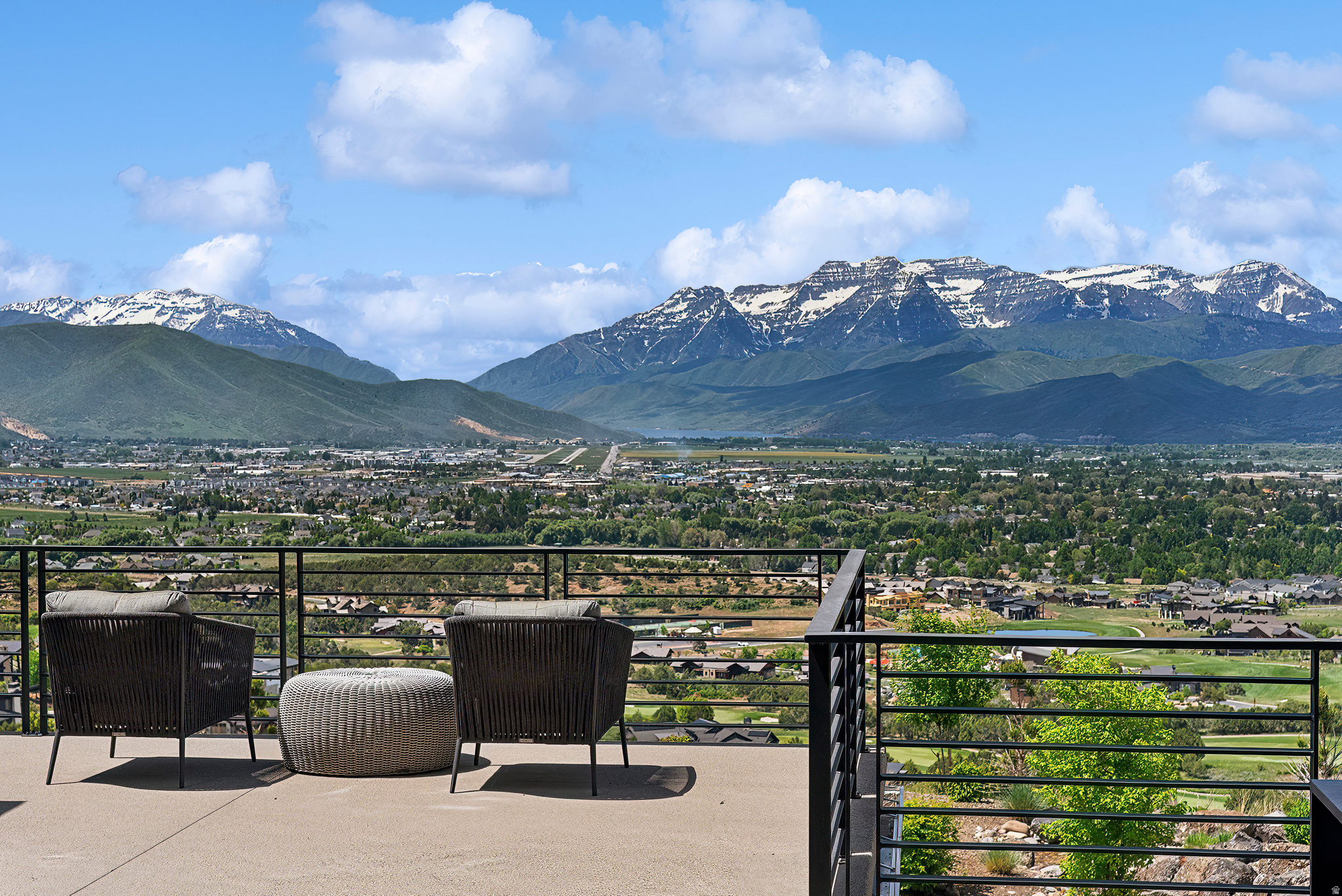 RED LEDGES - Residential