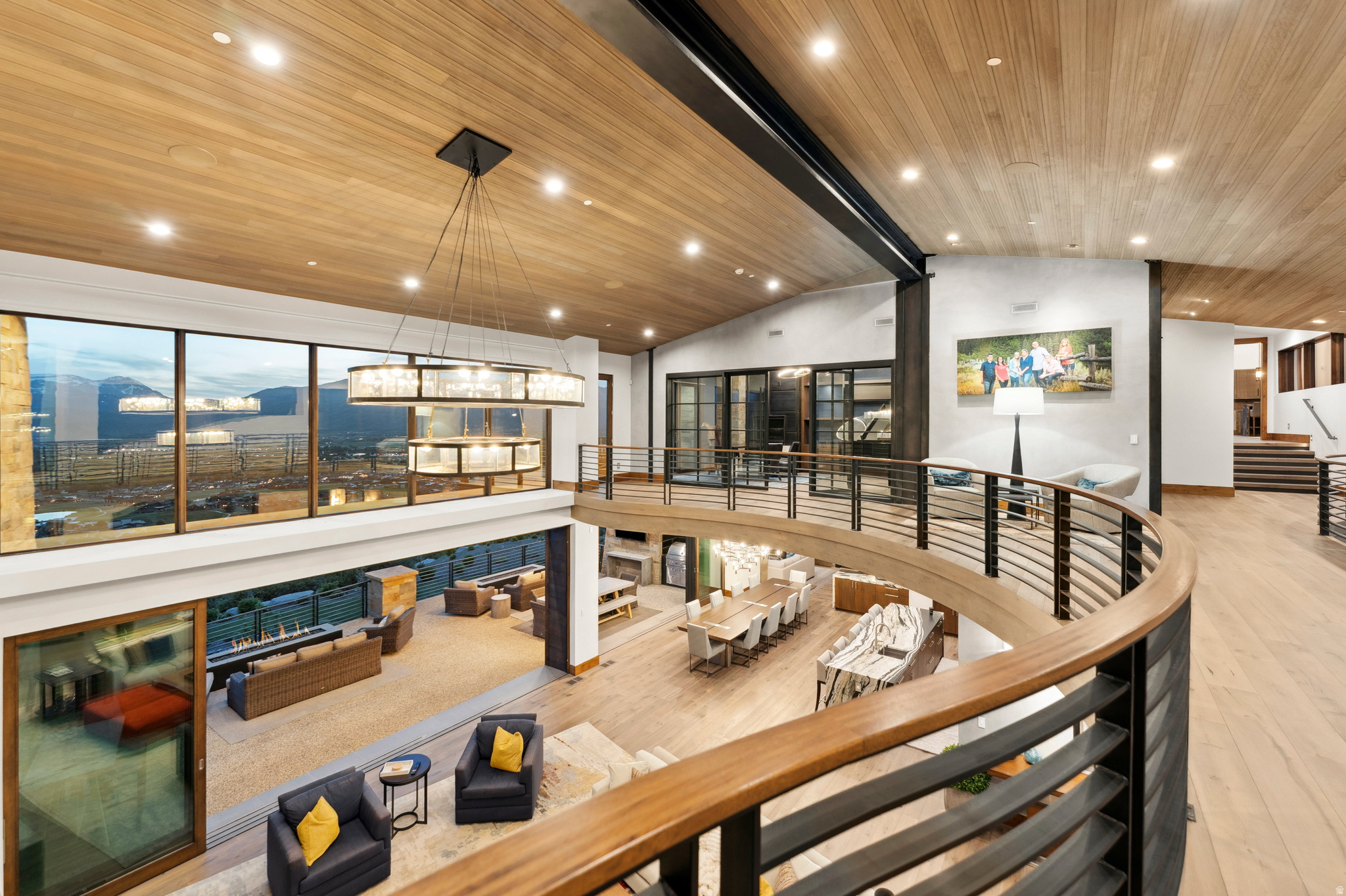 RED LEDGES - Residential