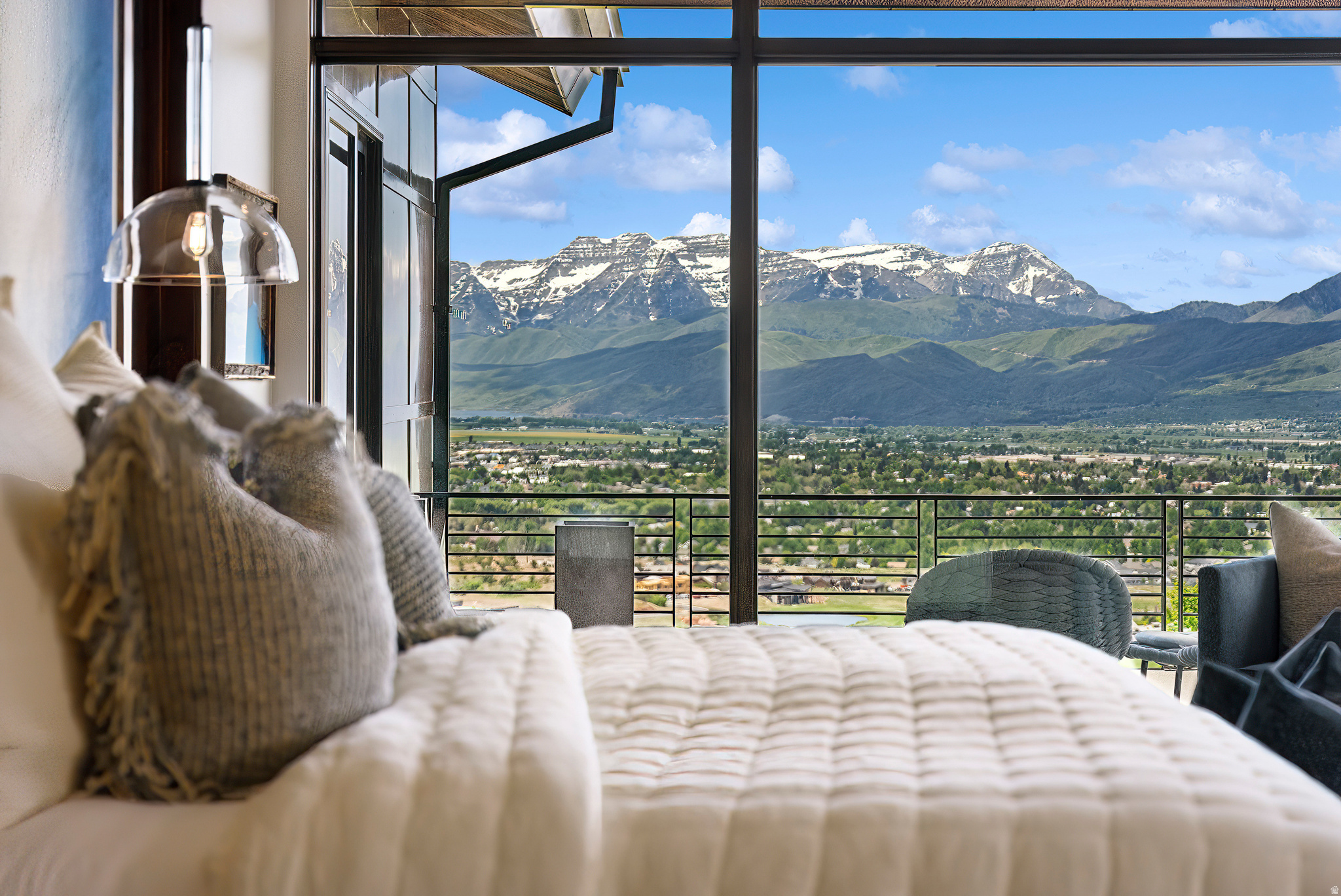 RED LEDGES - Residential