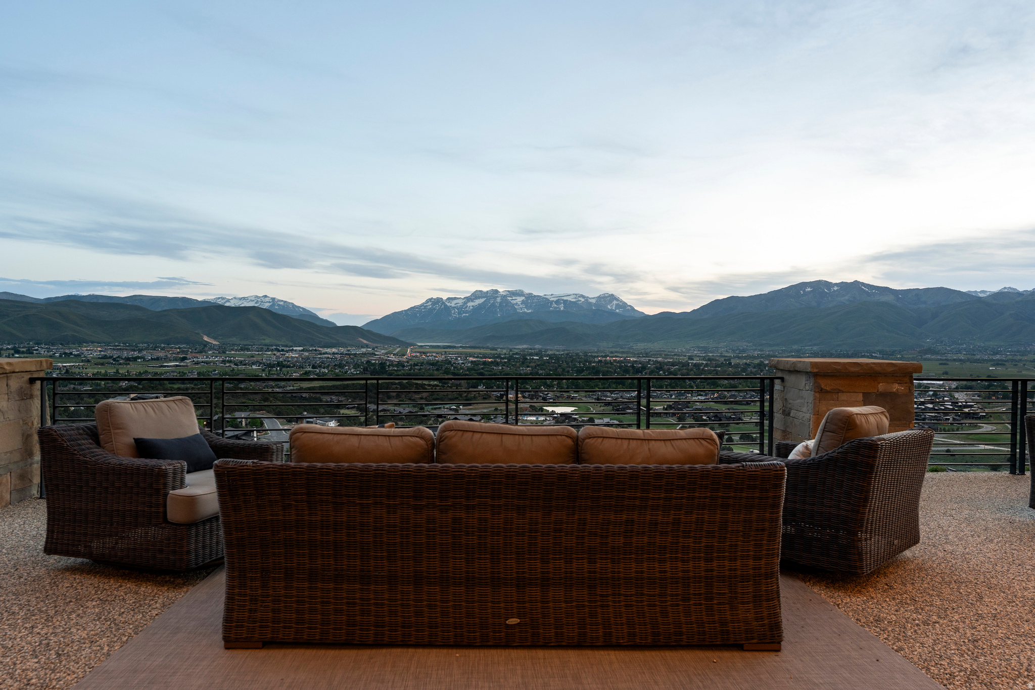 RED LEDGES - Residential