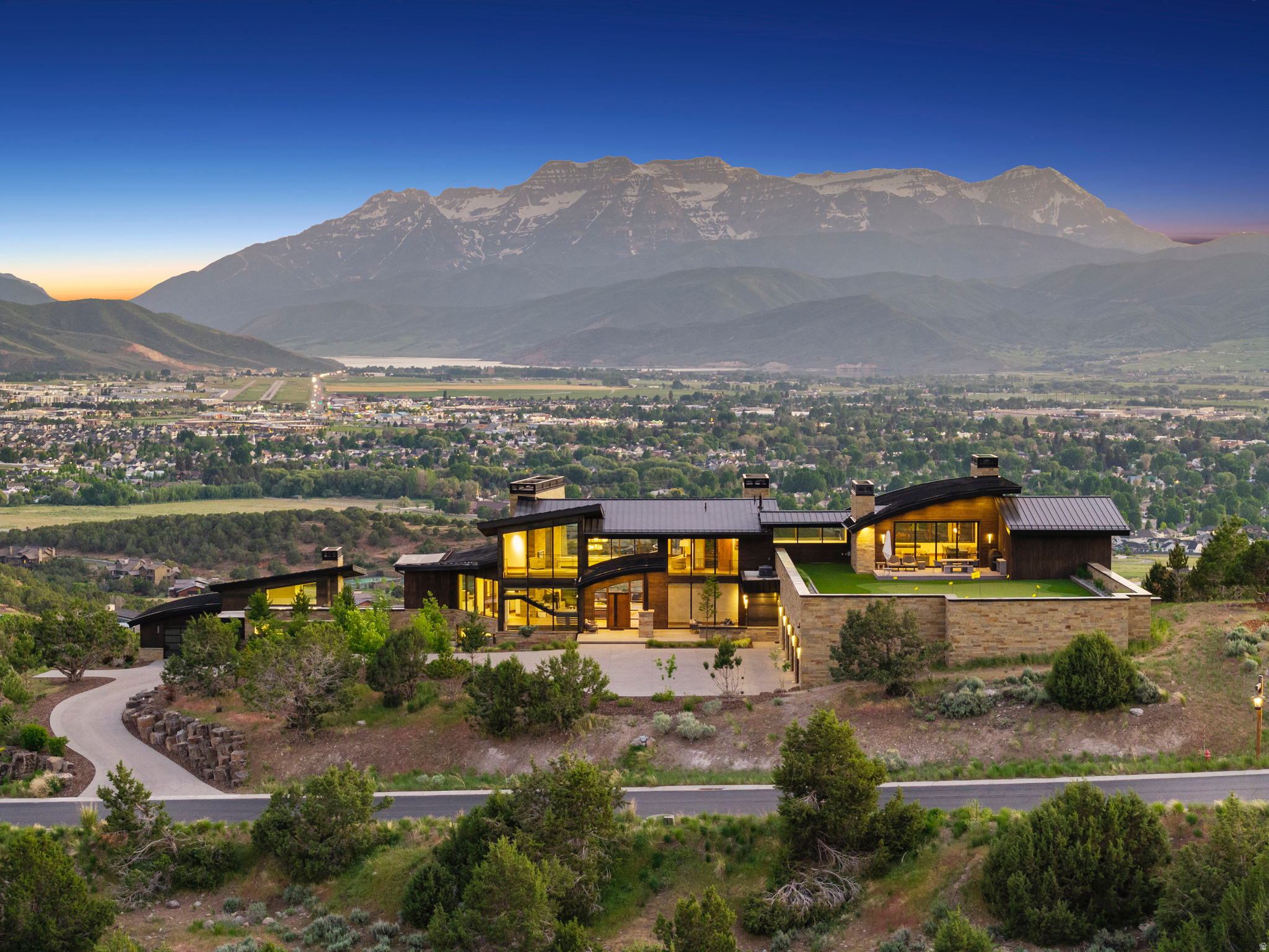 RED LEDGES - Residential