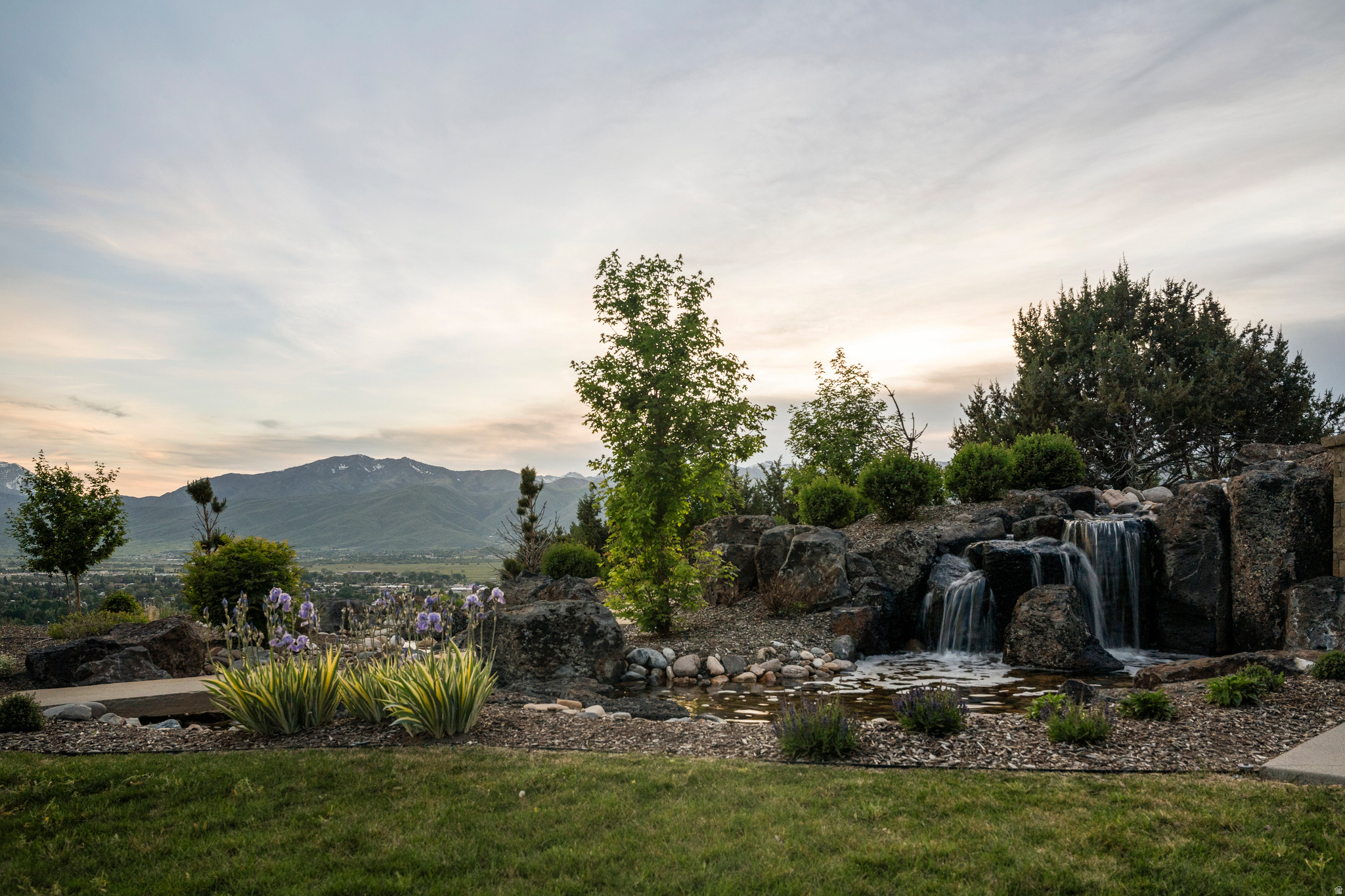 RED LEDGES - Residential