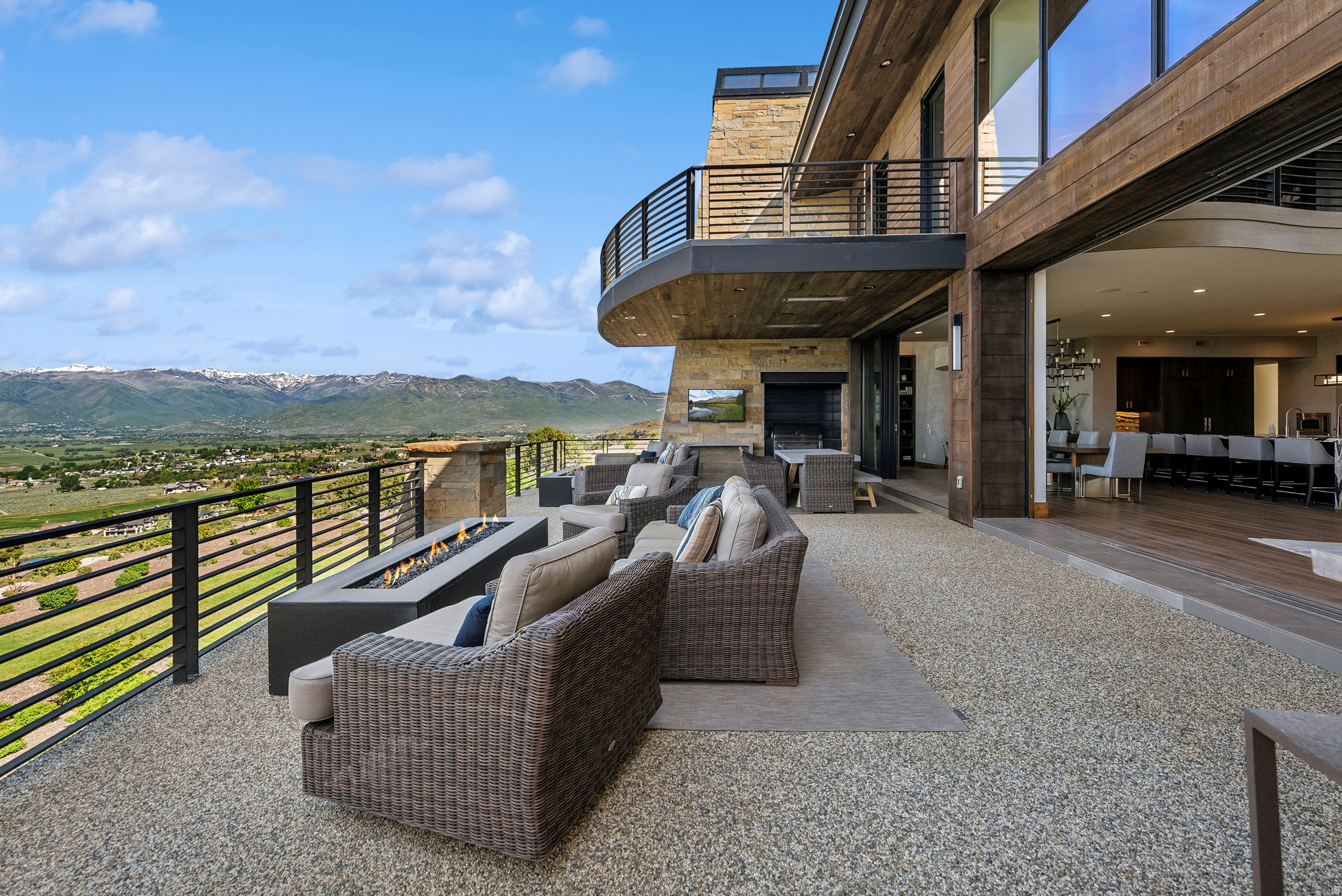 RED LEDGES - Residential