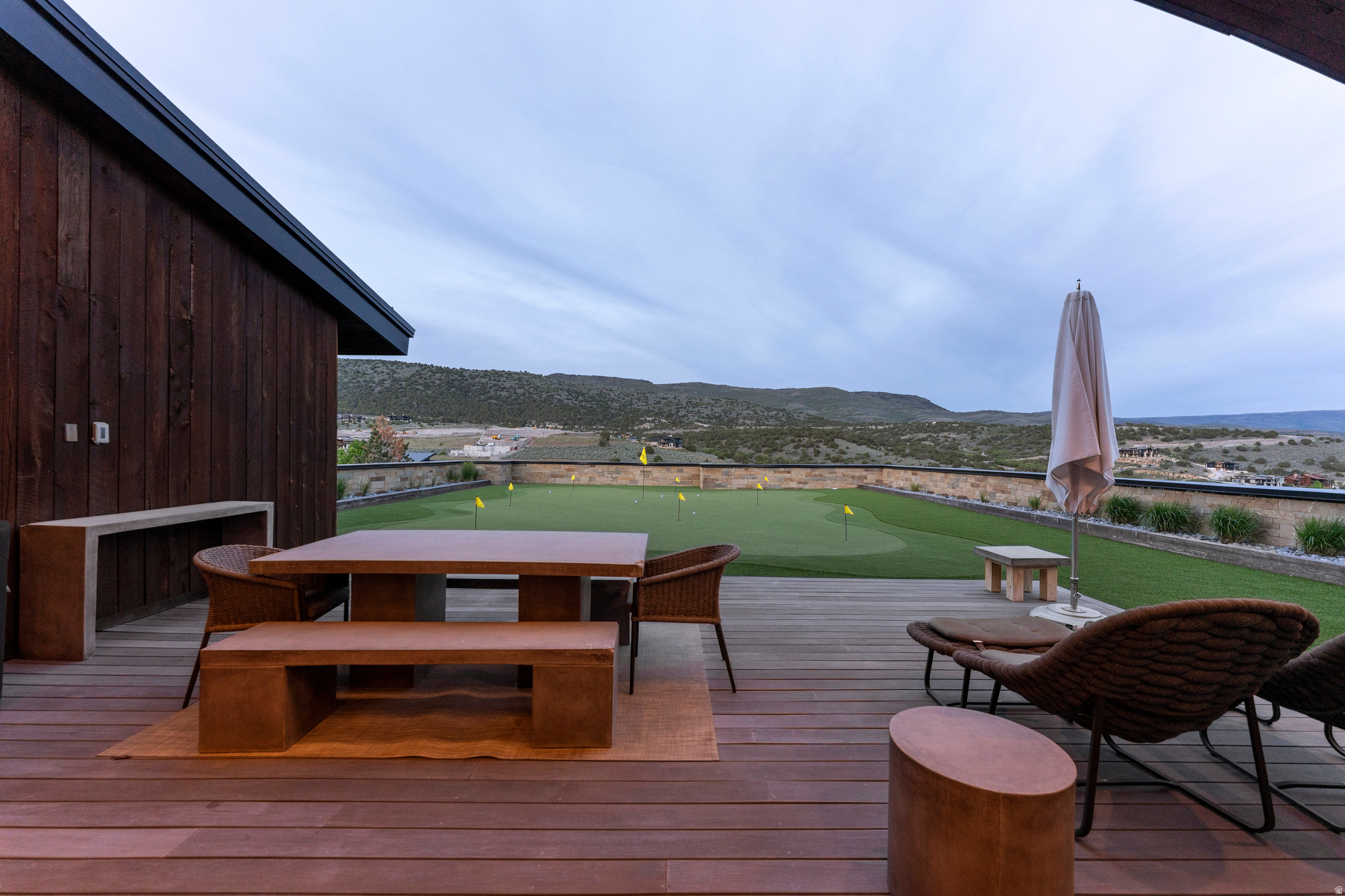 RED LEDGES - Residential