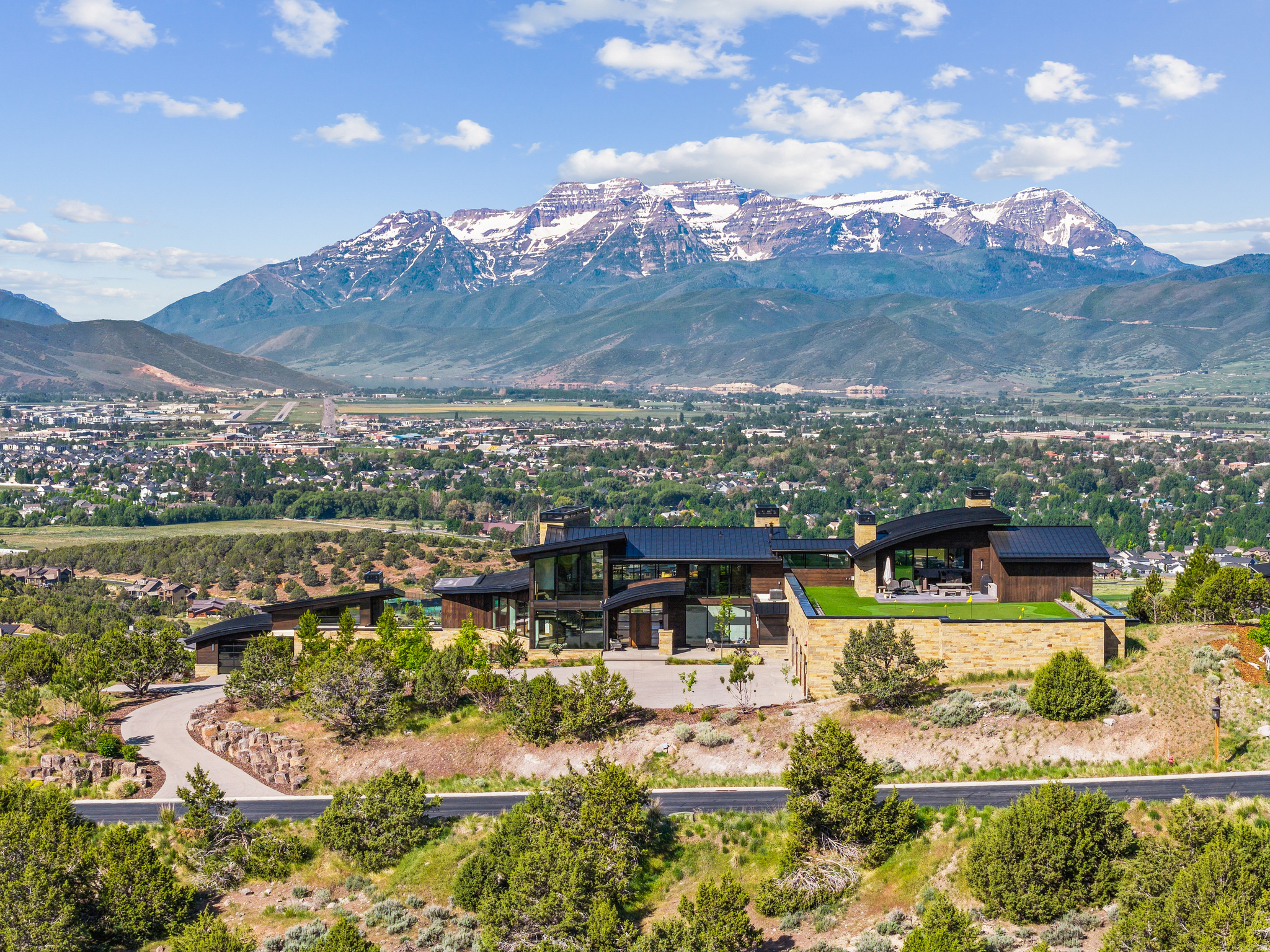 RED LEDGES - Residential