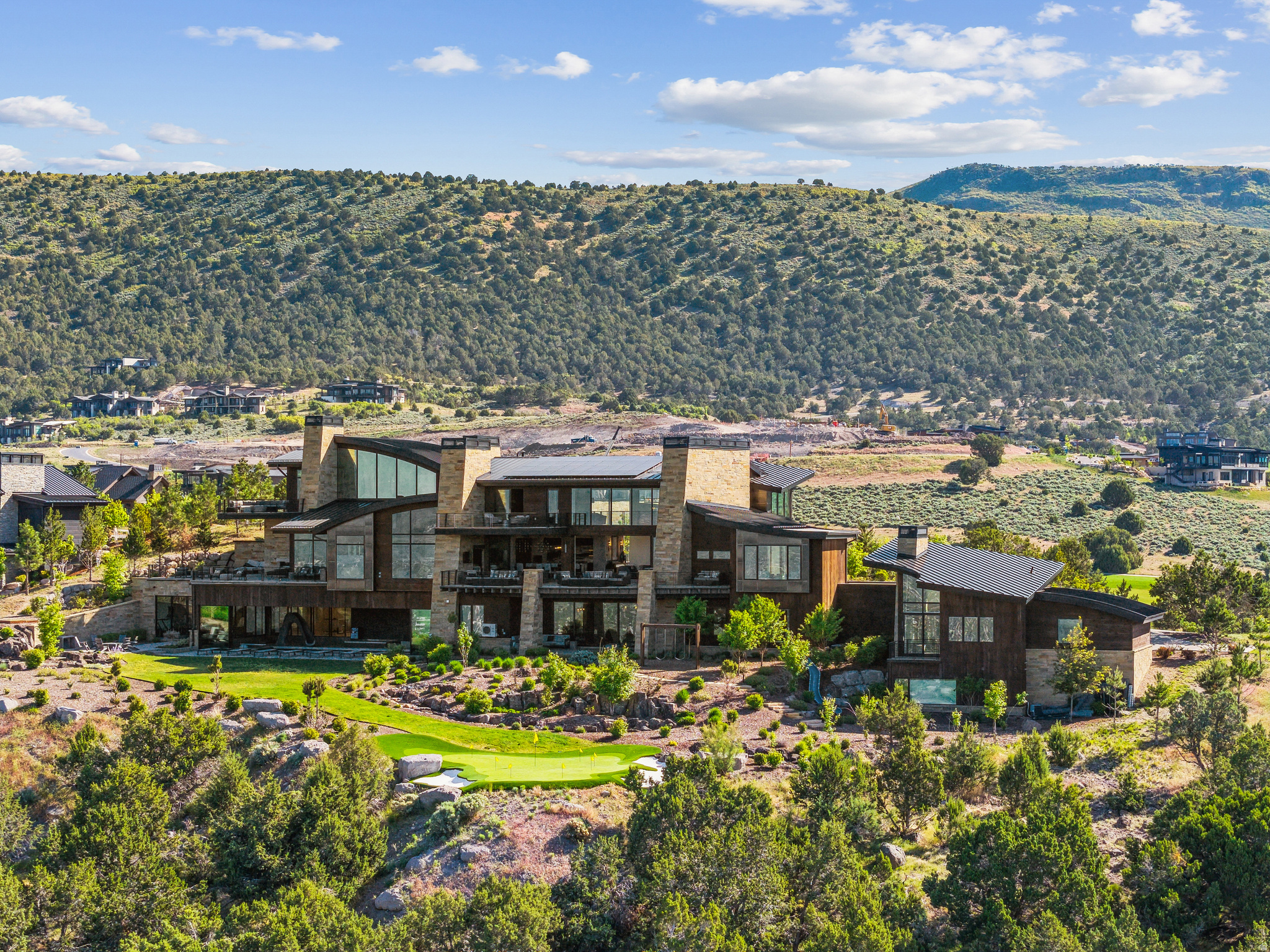 RED LEDGES - Residential