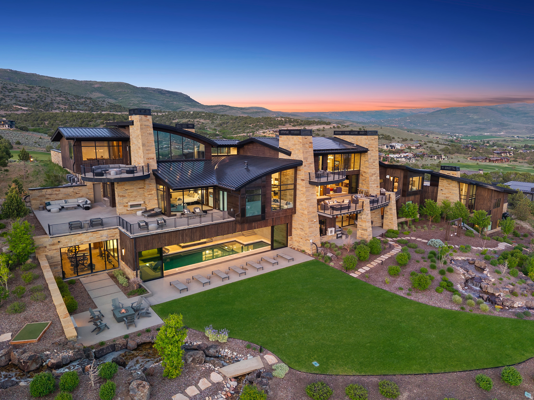 RED LEDGES - Residential