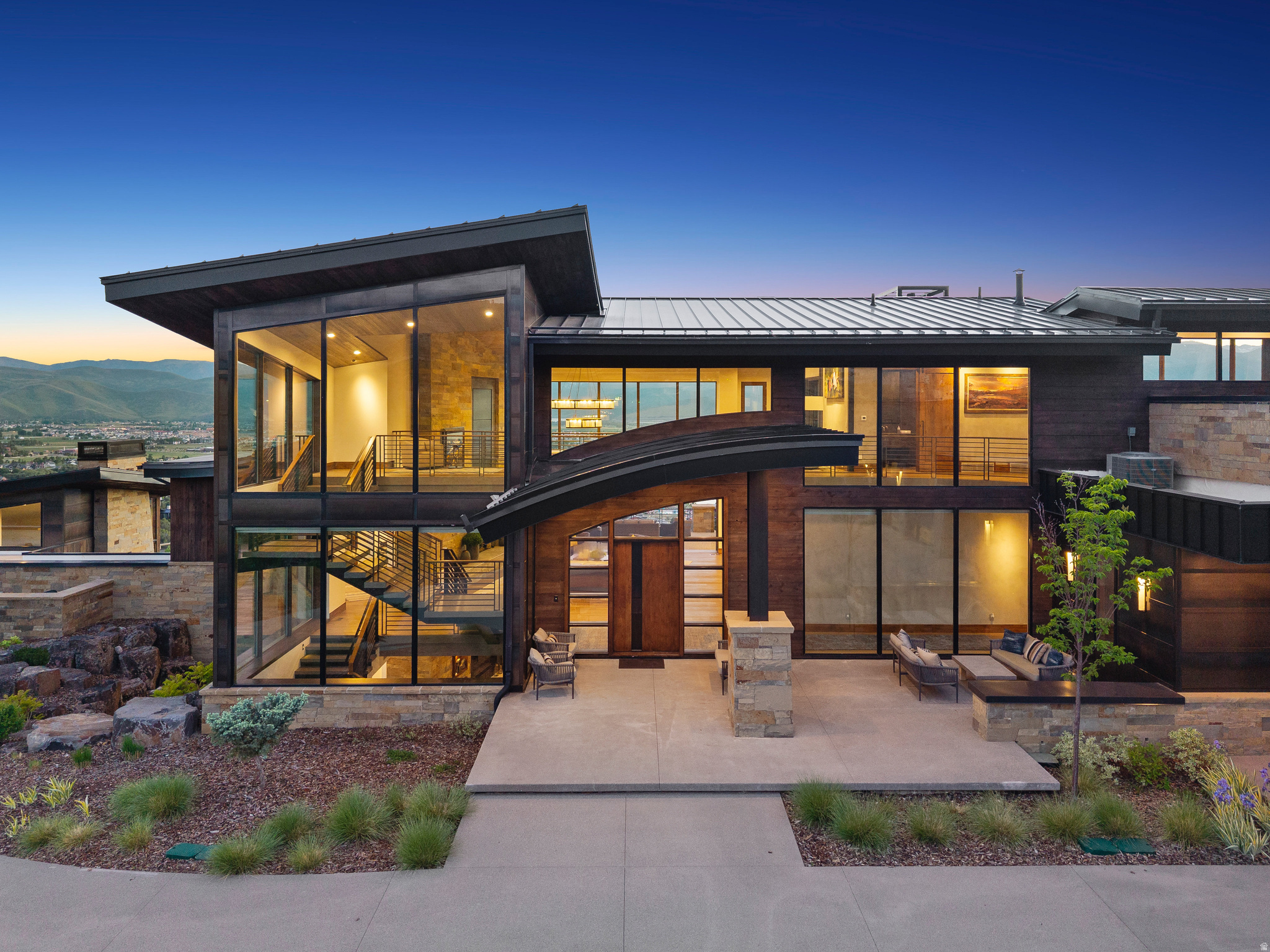 RED LEDGES - Residential