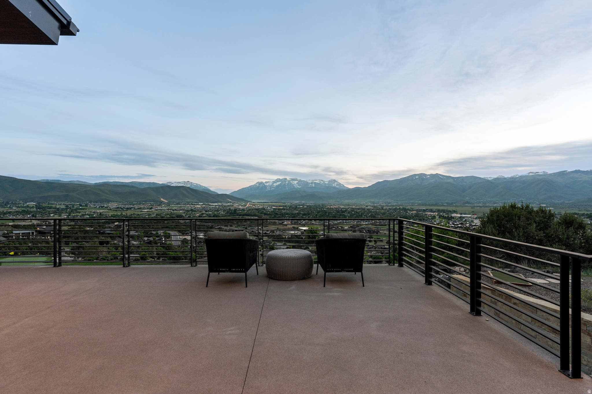 RED LEDGES - Residential