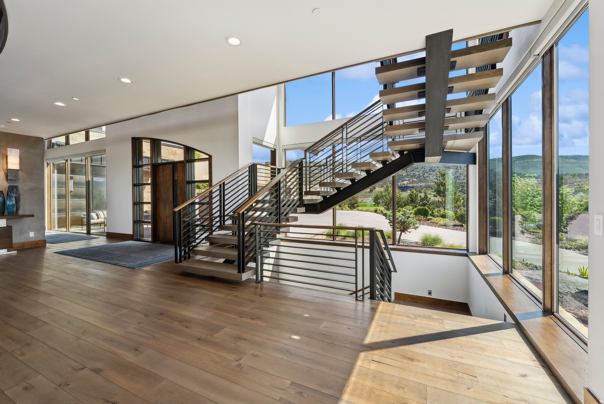 RED LEDGES - Residential