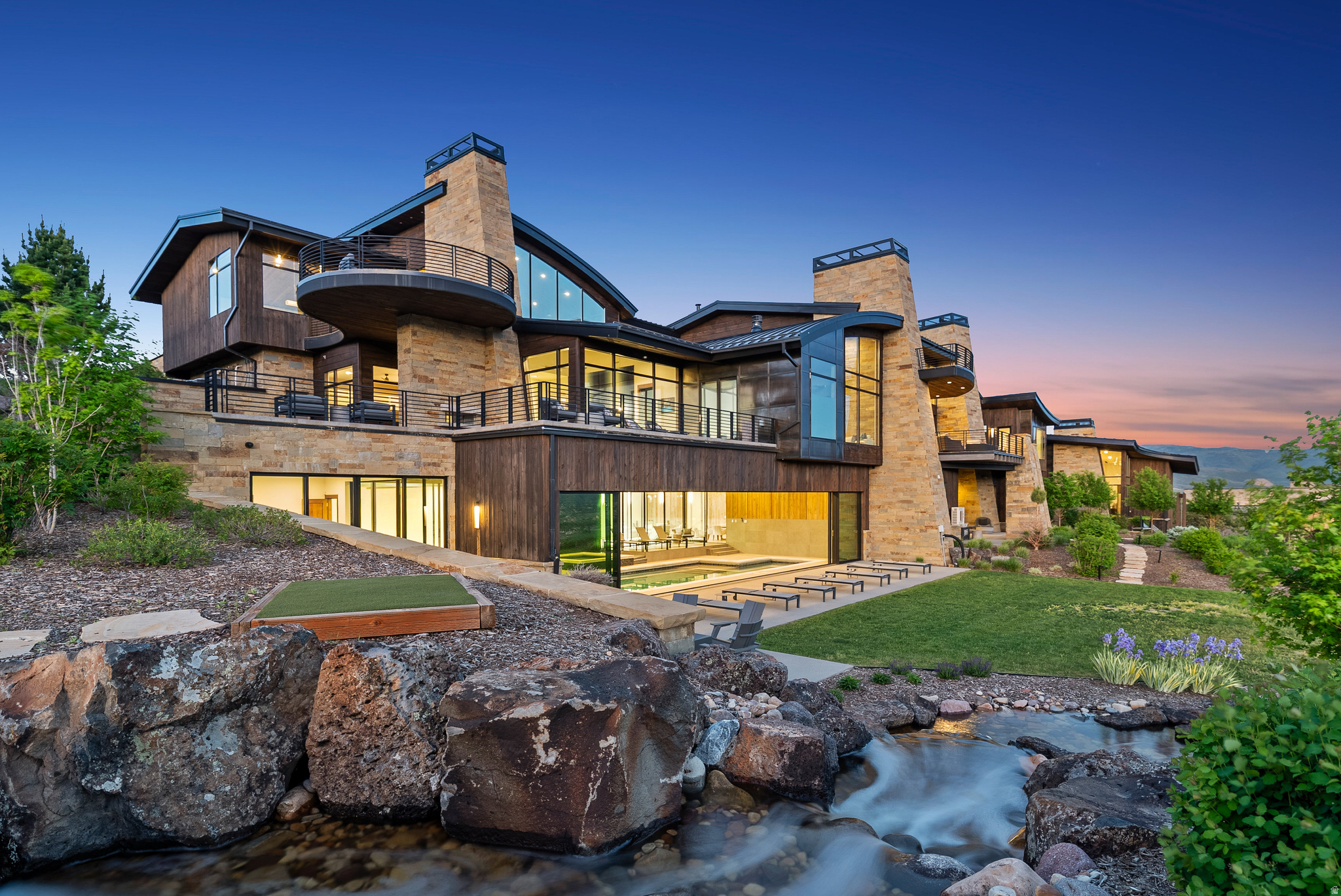 RED LEDGES - Residential