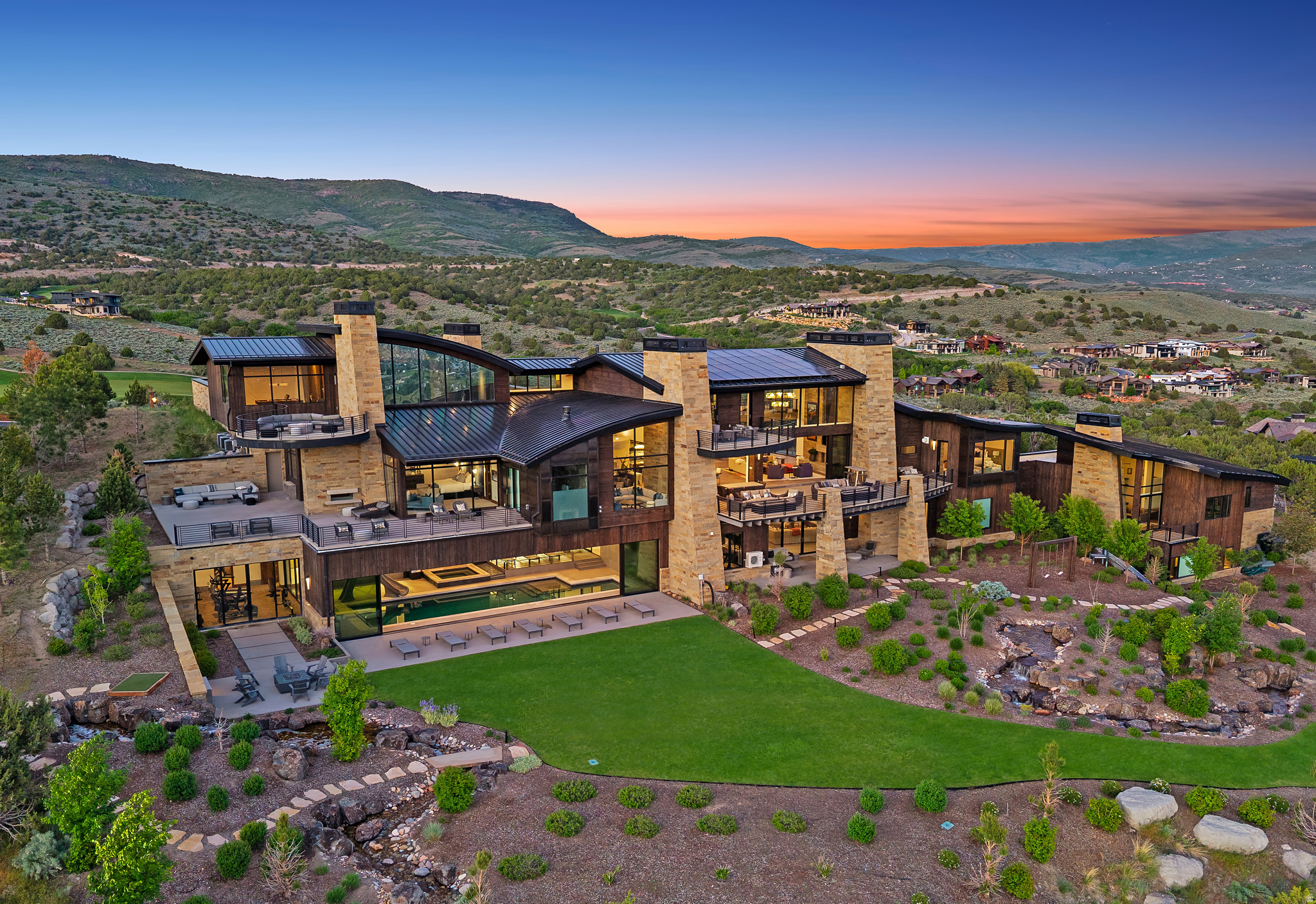 RED LEDGES - Residential