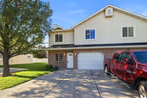 Photo of 342 E NEWSOME PARK LN S, South Salt Lake, UT 84115 (MLS # 2183092)