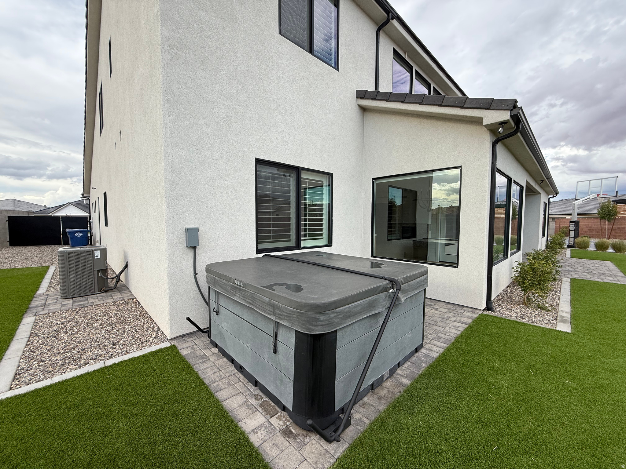 DESERT HORIZON 2 - Residential