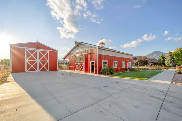 748 SIERRA VIEW DR, MAPLETON, UT 84664 - Image 2d7ea3f1b6e7a5ca49fce6b2a51261ab/2159864945