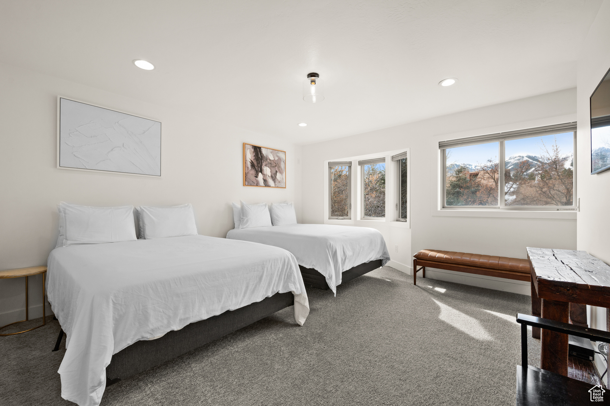MEADOW WILD TOWNHOUSE - Residential