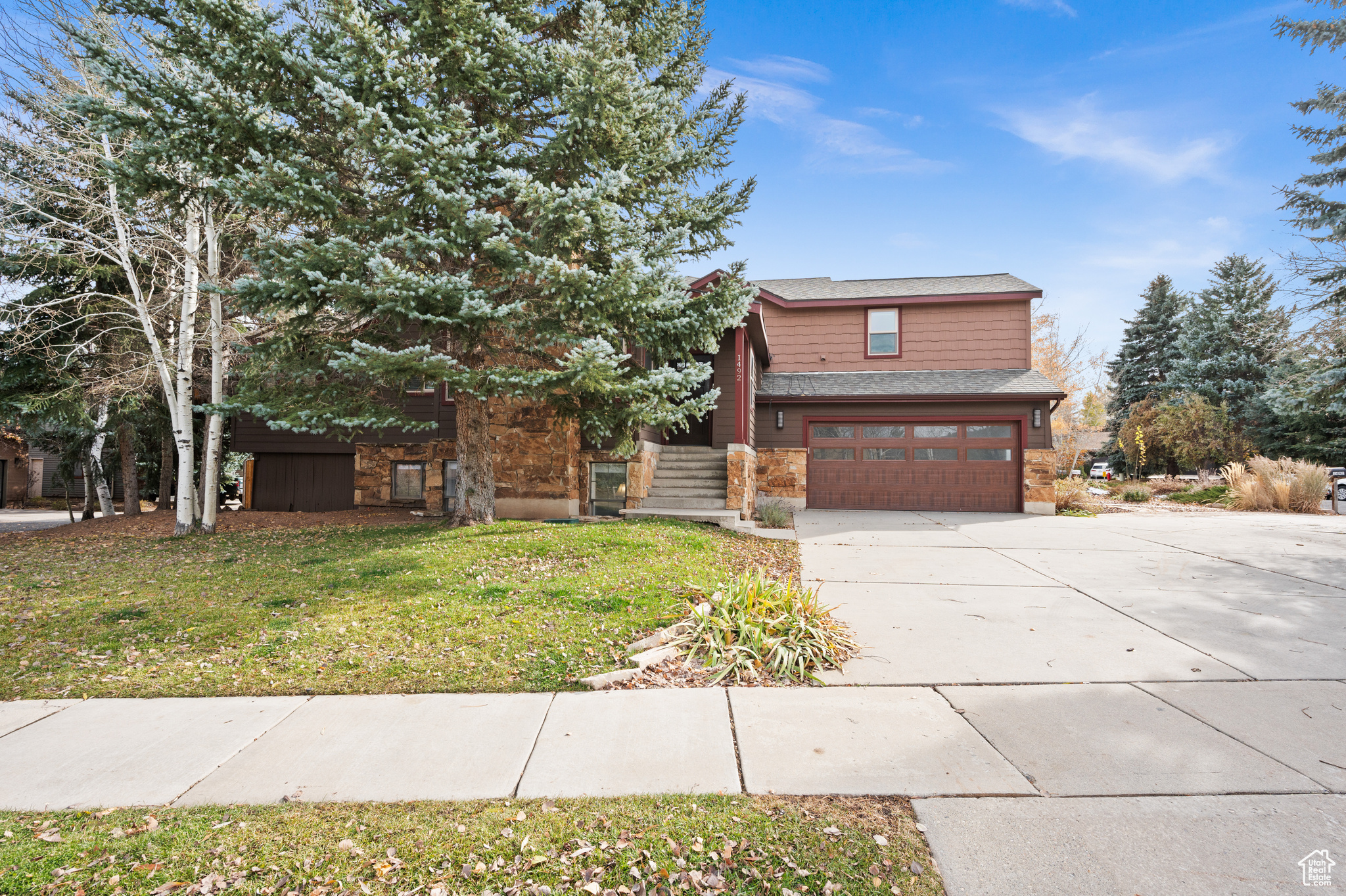 MEADOW WILD TOWNHOUSE - Residential