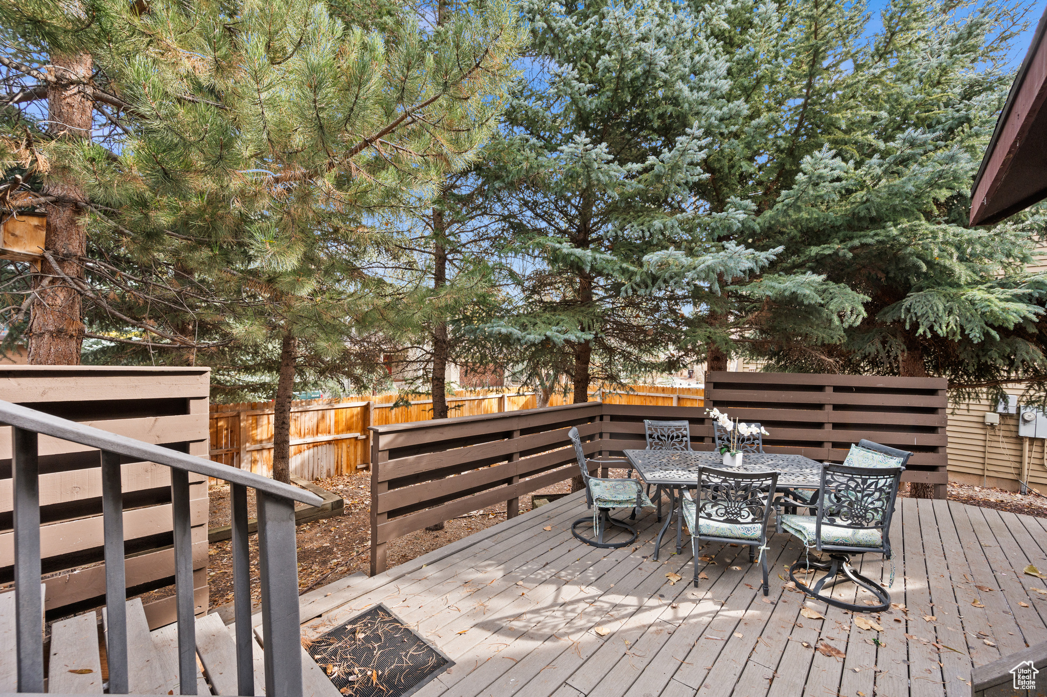 MEADOW WILD TOWNHOUSE - Residential