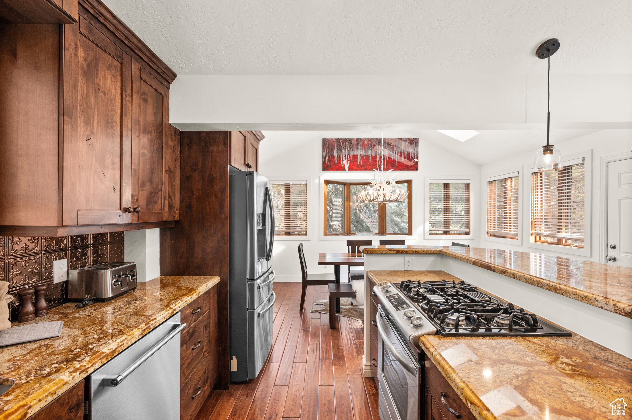 MEADOW WILD TOWNHOUSE - Residential